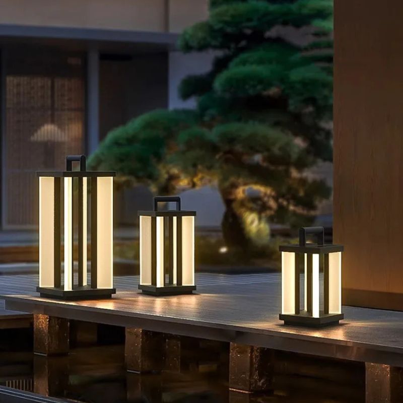 Luxury Black Villa Solar Lamps