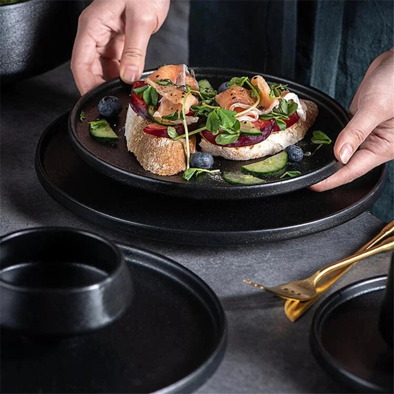 Minimalist 9-Piece Stoneware Set