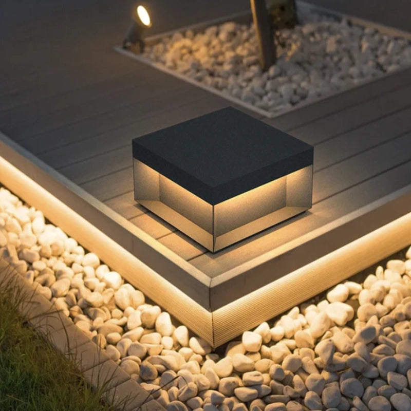 Vela Solar Lights 4-Piece Set