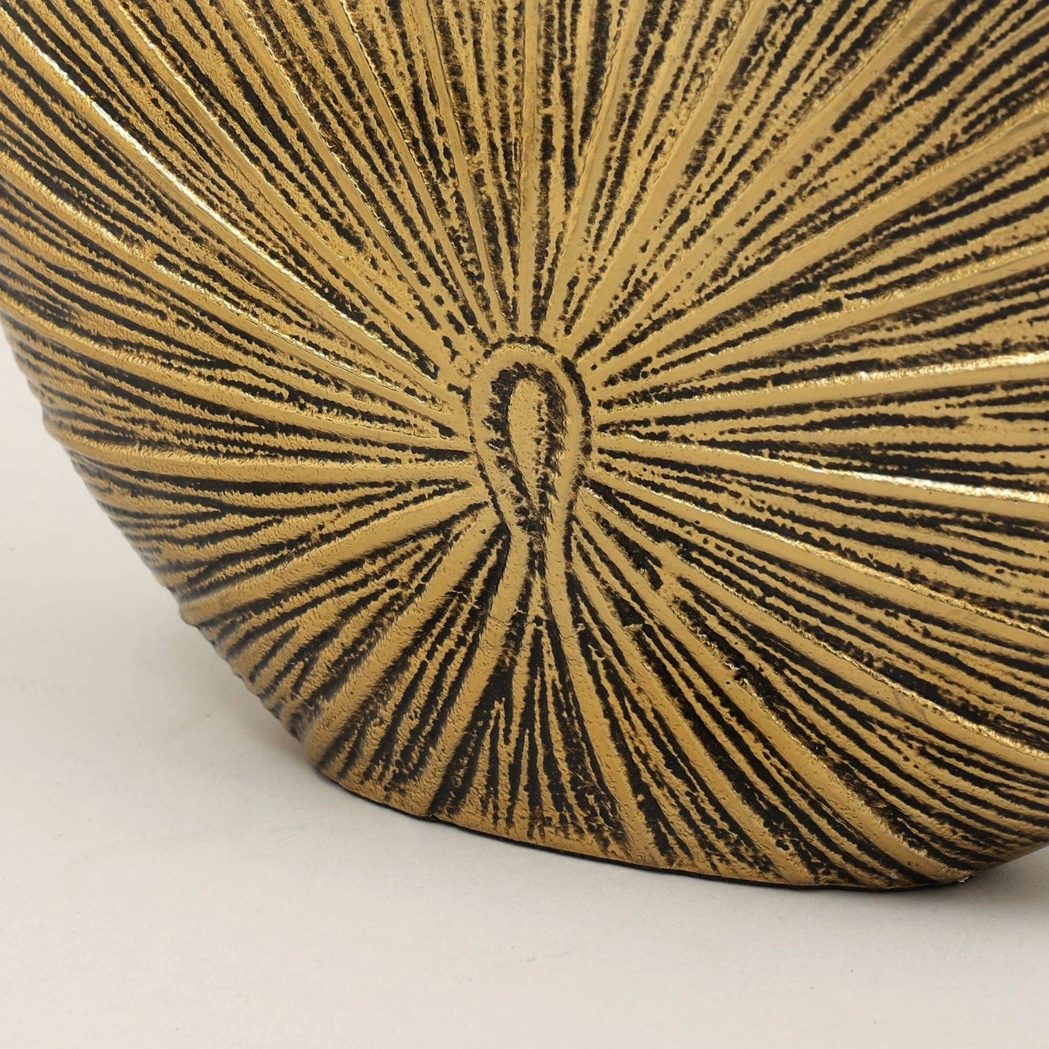 Decorative Aluminium Golden Flower Vase