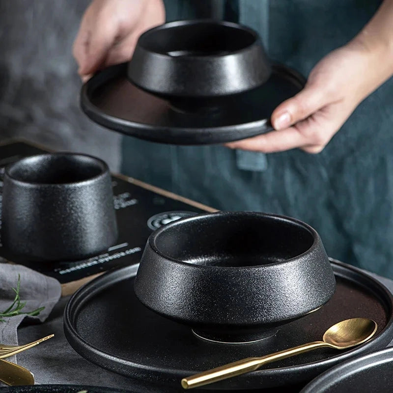 Minimalist 9-Piece Stoneware Set