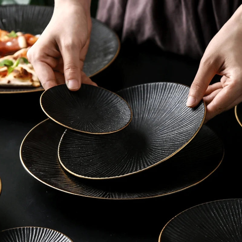 Solara 4-Piece Dinnerware Collection