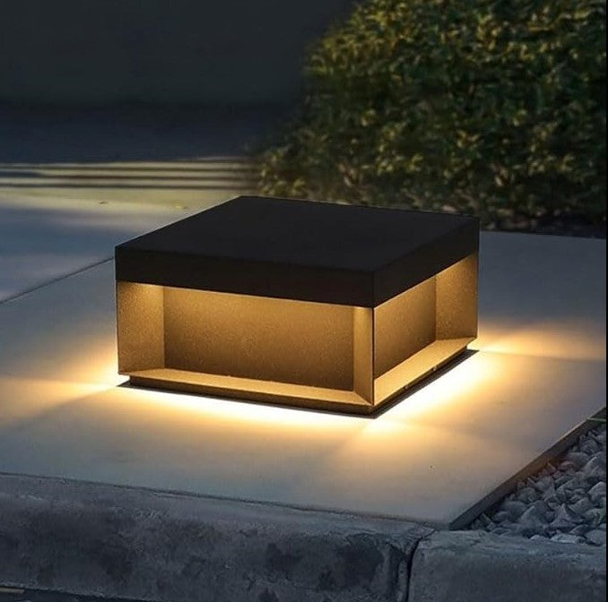 Vela Solar Lights 4-Piece Set