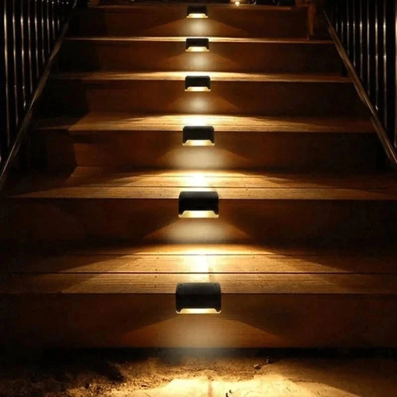 Solar Stair Lights 8-Piece Set